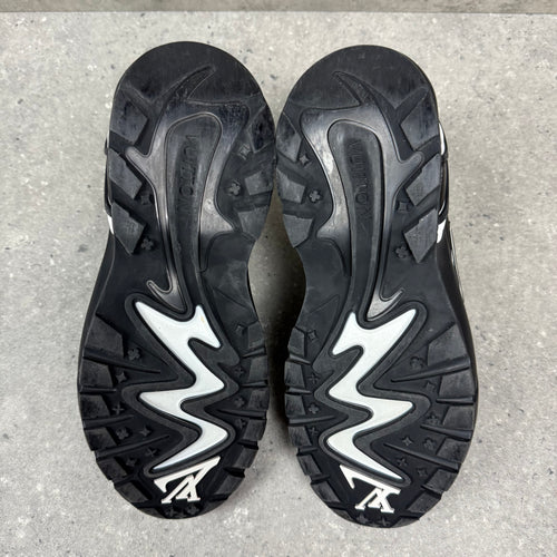 LOUIS VUITTON TATICS BLACK - EU40 (FITS UK 7)