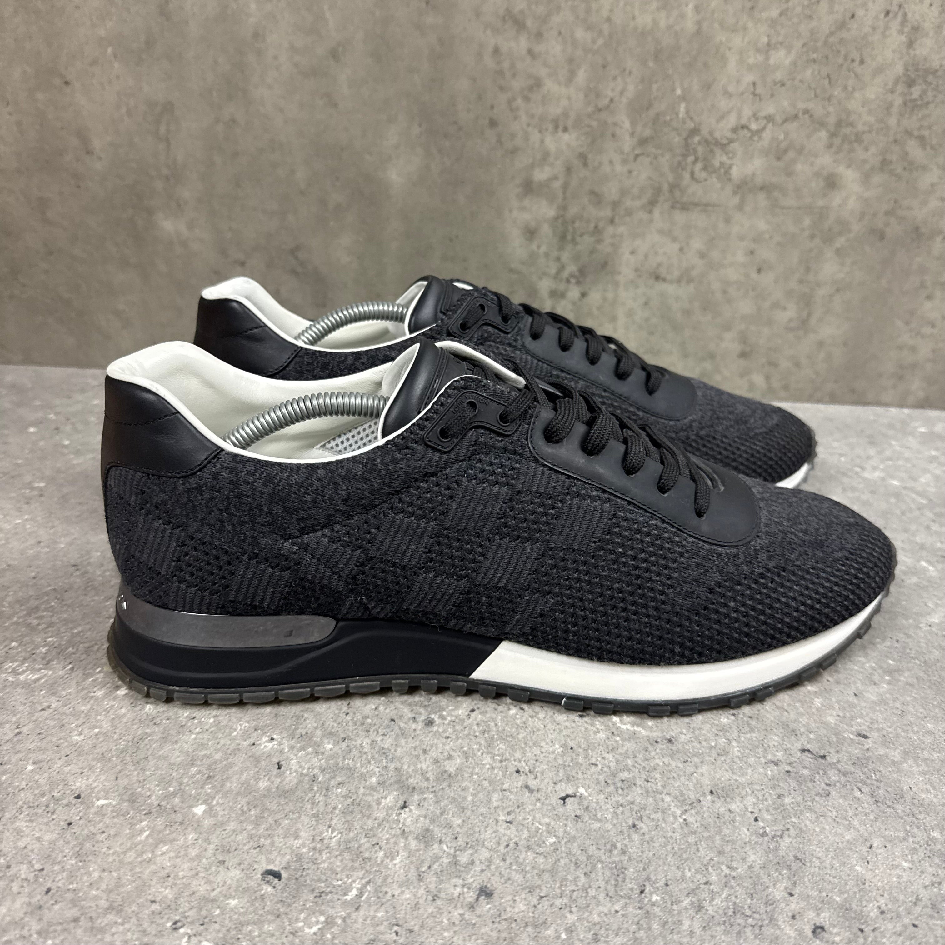 LOUIS VUITTON DAMIER RUNAWAY - EU 44 (FITS UK 11)