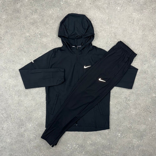 NIKE REPEL WINDRUNNER & CHALLENGER PANTS SET - BLACK