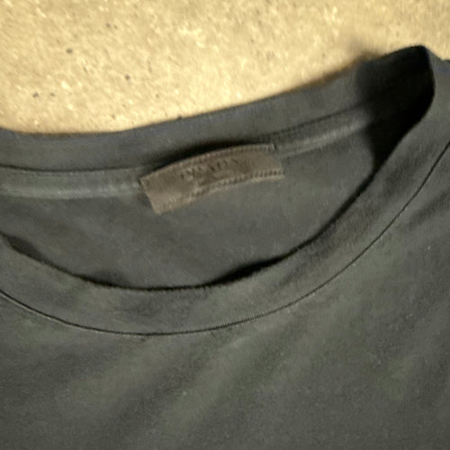 PRADA NYLON POCKET T-SHIRT - (FITS M/L)