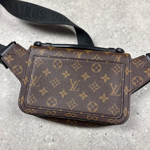 LOUIS VUITTON LOCK CROSS BODY BAG