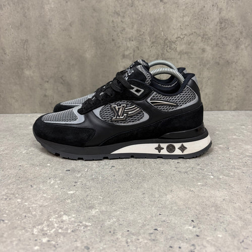 LOUIS VUITTON RUNAWAY BLACK - (EU40 / UK6)