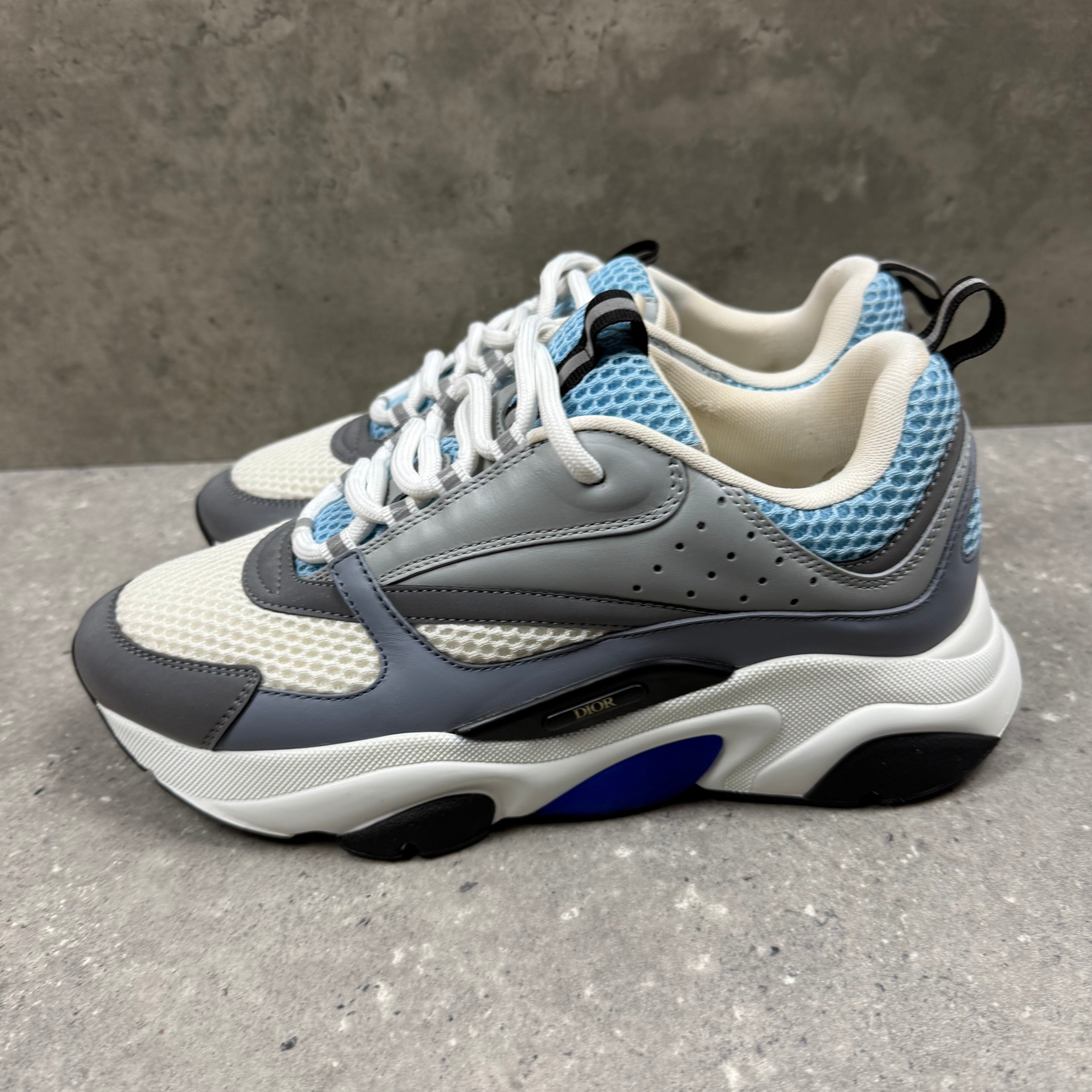 DIOR B22 BABY BLUE - (EU 41 / UK 7)