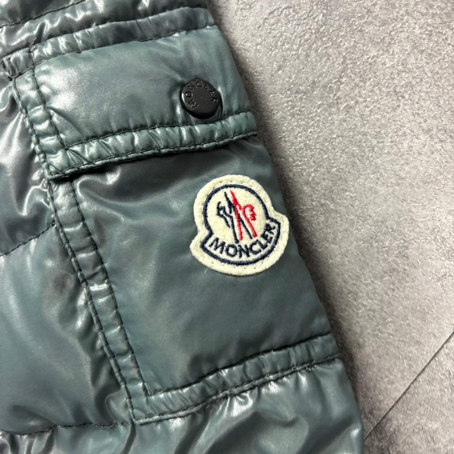 MONCLER WOMENS BADY PUFFER JACKET - FIT S/M