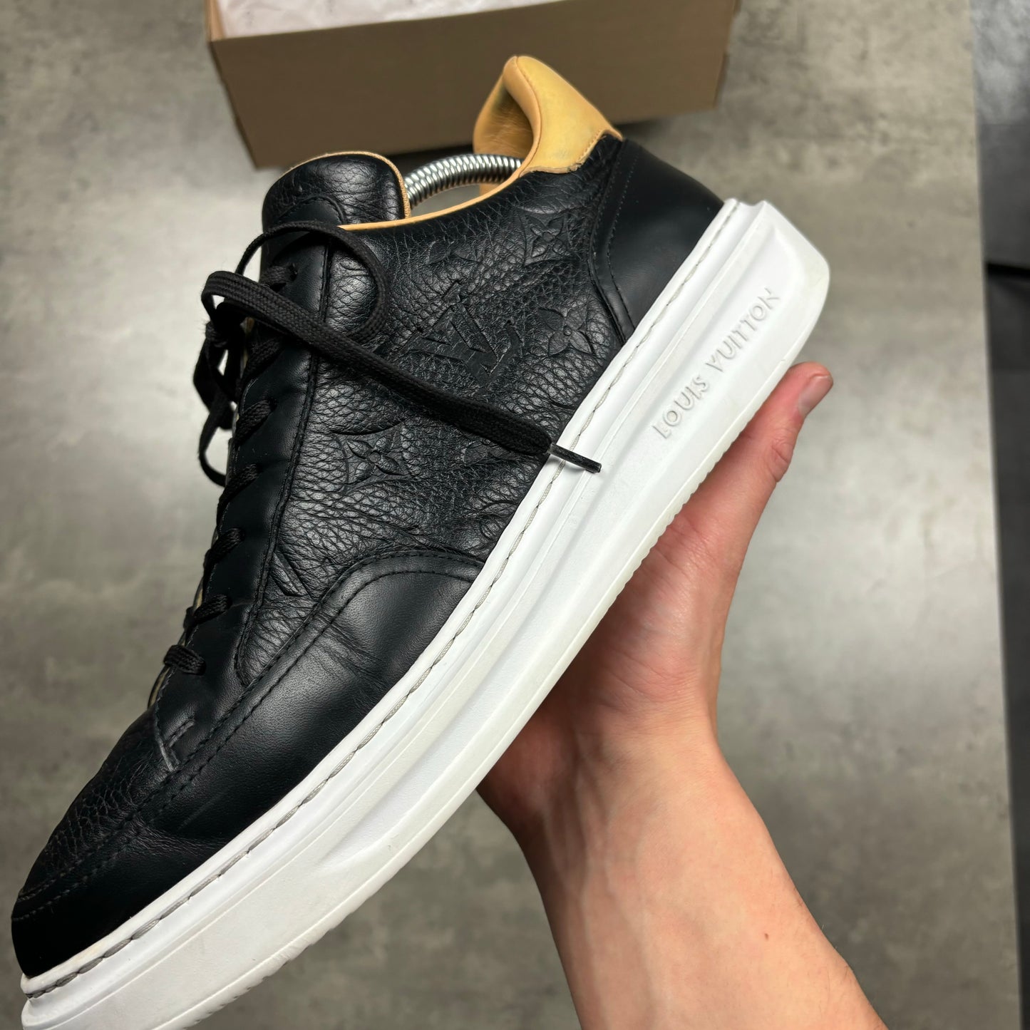 LOUIS VUITTON BEVERLY HILLS SNEAKERS (FITS 10)