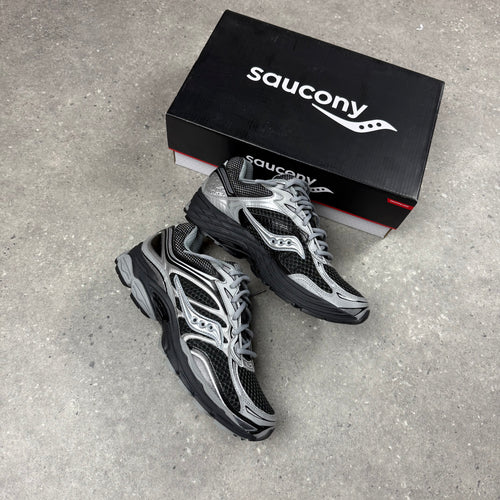 SAUCONY OMNI PRO GRID 9 - BLACK / GREY