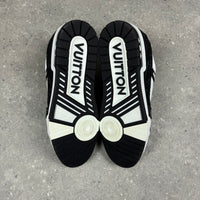 LOUIS VUITTON BLACK DENIMS - EU 42.5 (FITS UK 9.5)