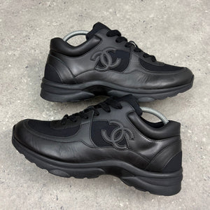 CHANEL RUNNERS -  (EU 41 / UK 7)