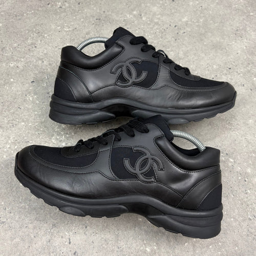 CHANEL RUNNERS -  (EU 41 / UK 7)