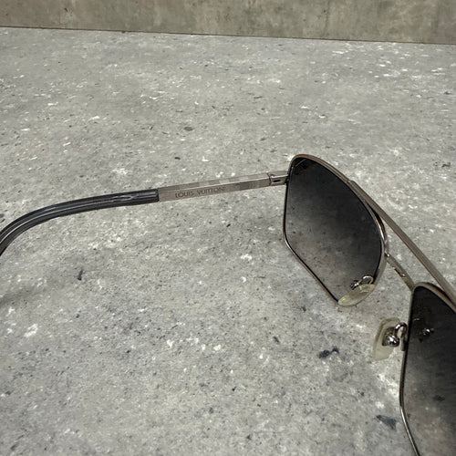 LOUIS VUITTON ATTITUDE SUNGLASSES - SILVER
