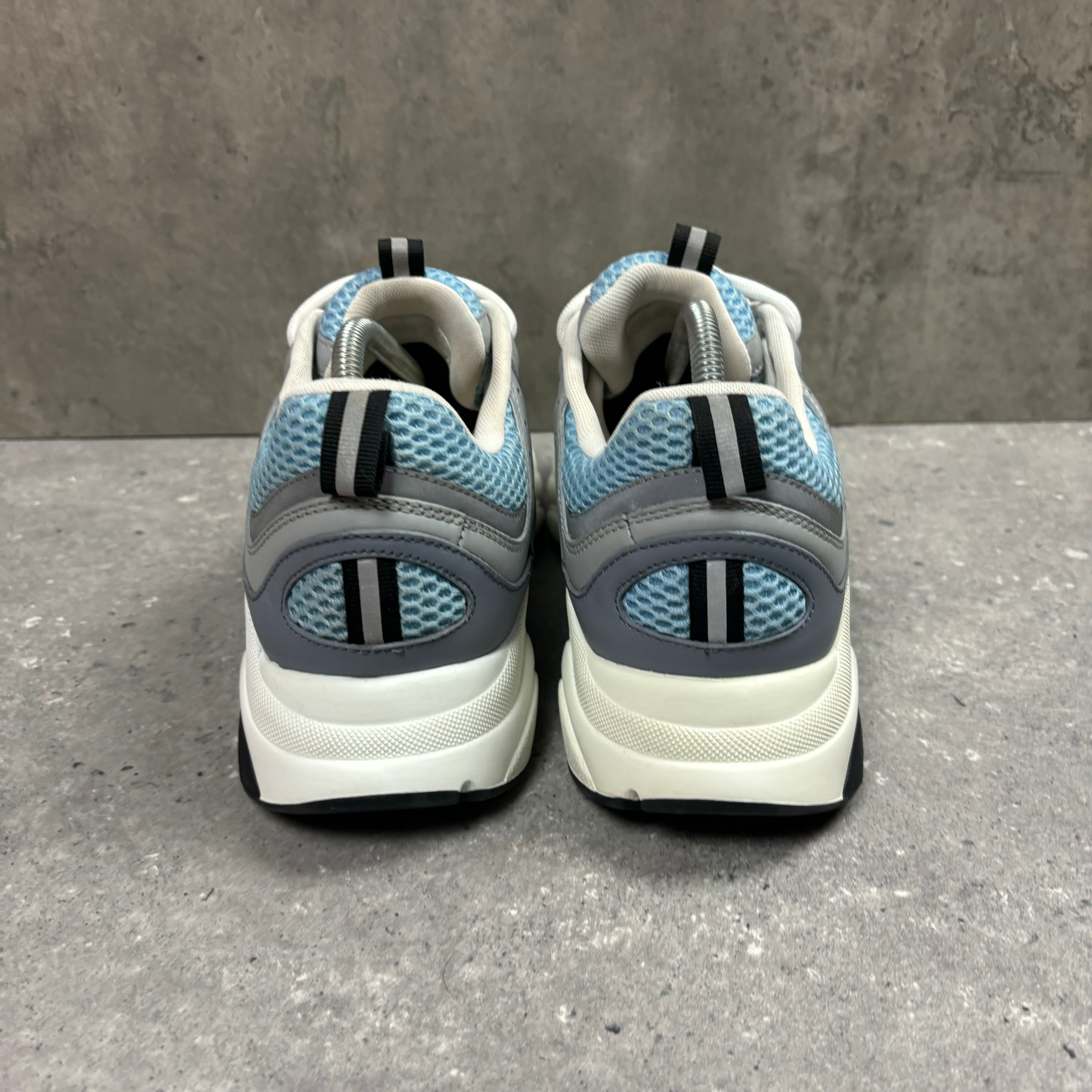 DIOR B22 BABY BLUE - (EU42 / UK8)