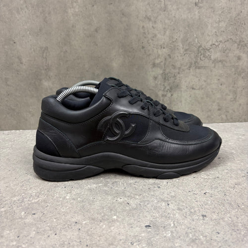 CHANEL RUNNERS -  (EU 41 / UK 7)