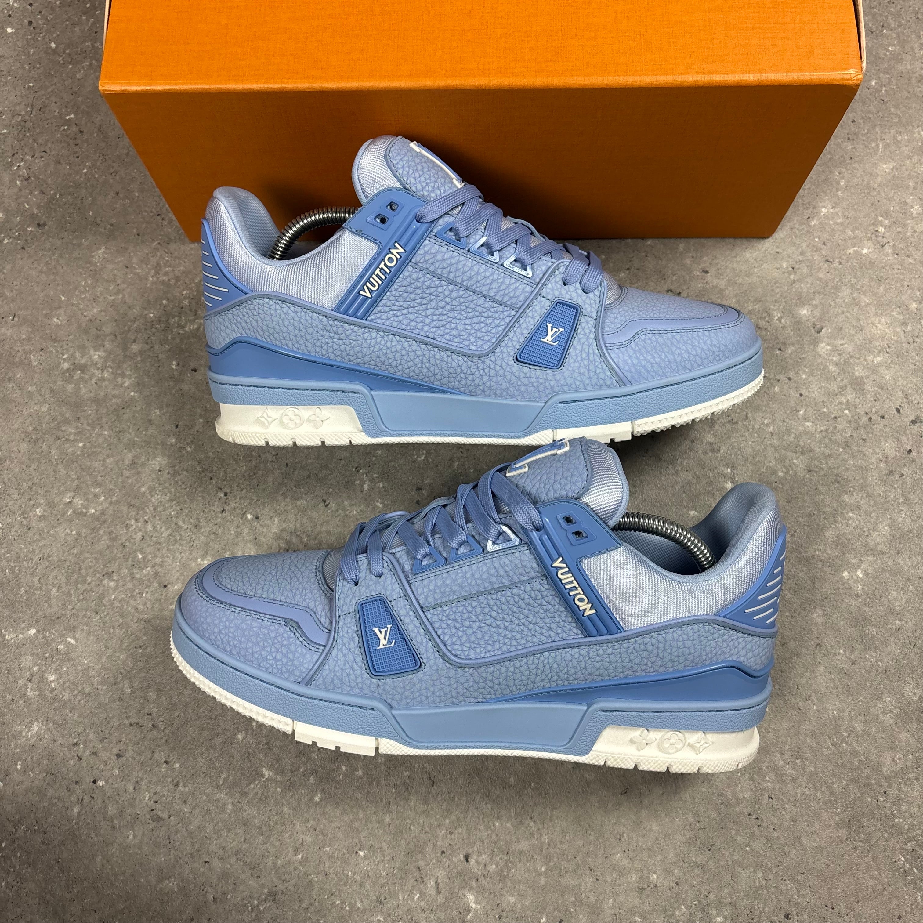 LOUIS VUITTON SNEAKERS - EU 41 (FITS UK 8)