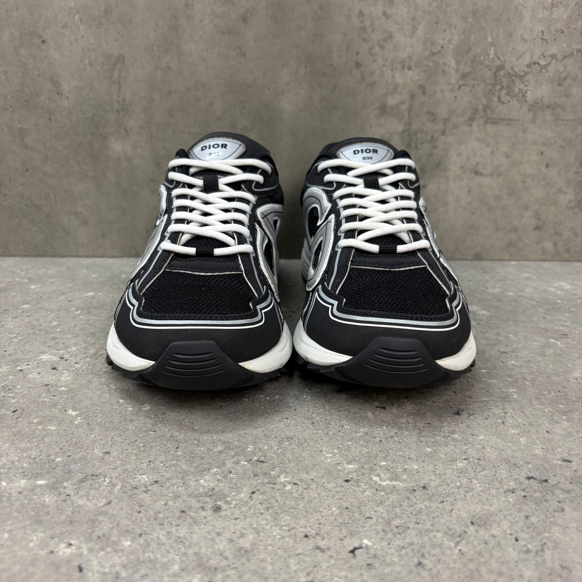 DIOR B30 BLACK / WHITE - (EU 42 / UK 8)
