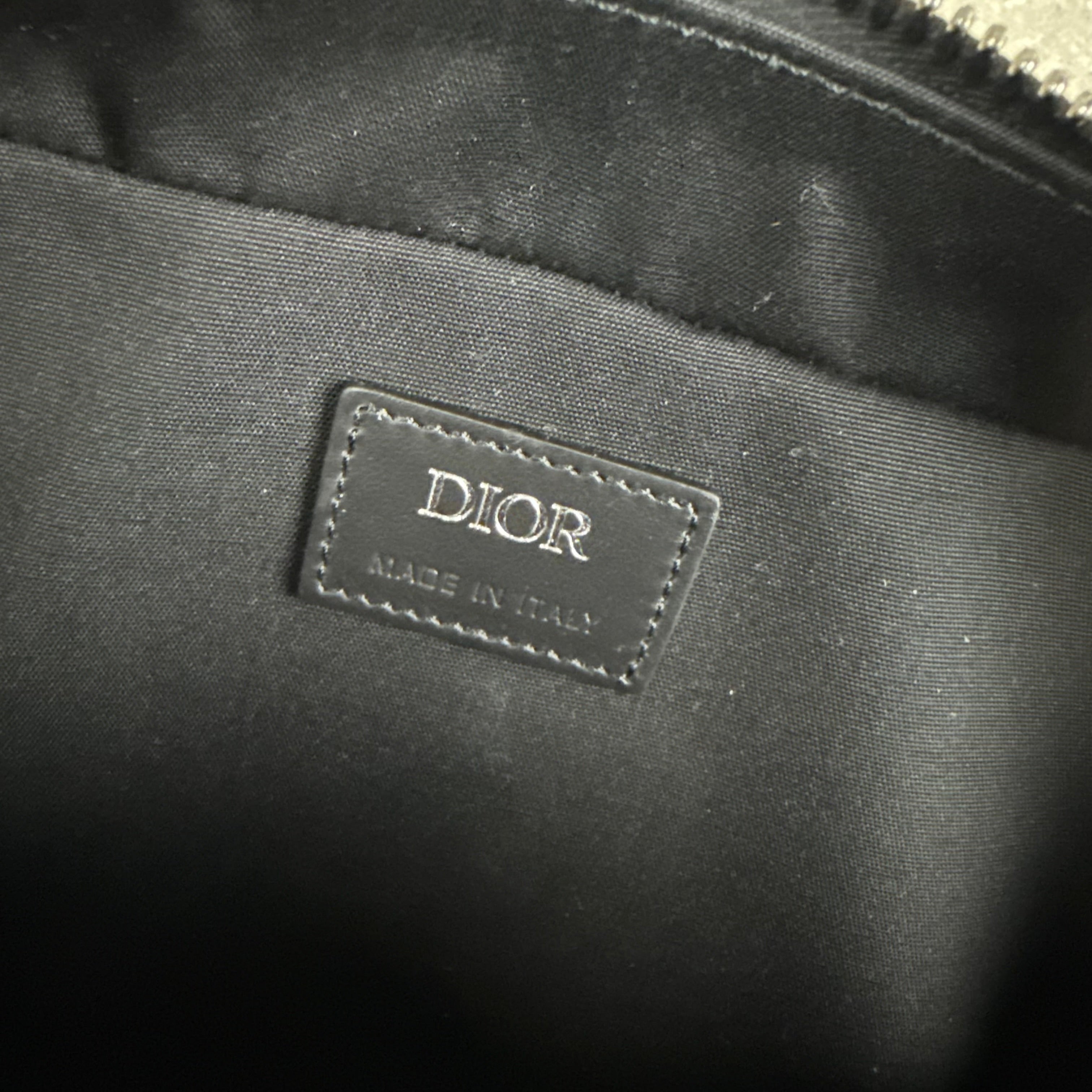 DIOR DIAMOND MESSENGER BAG - BLACK