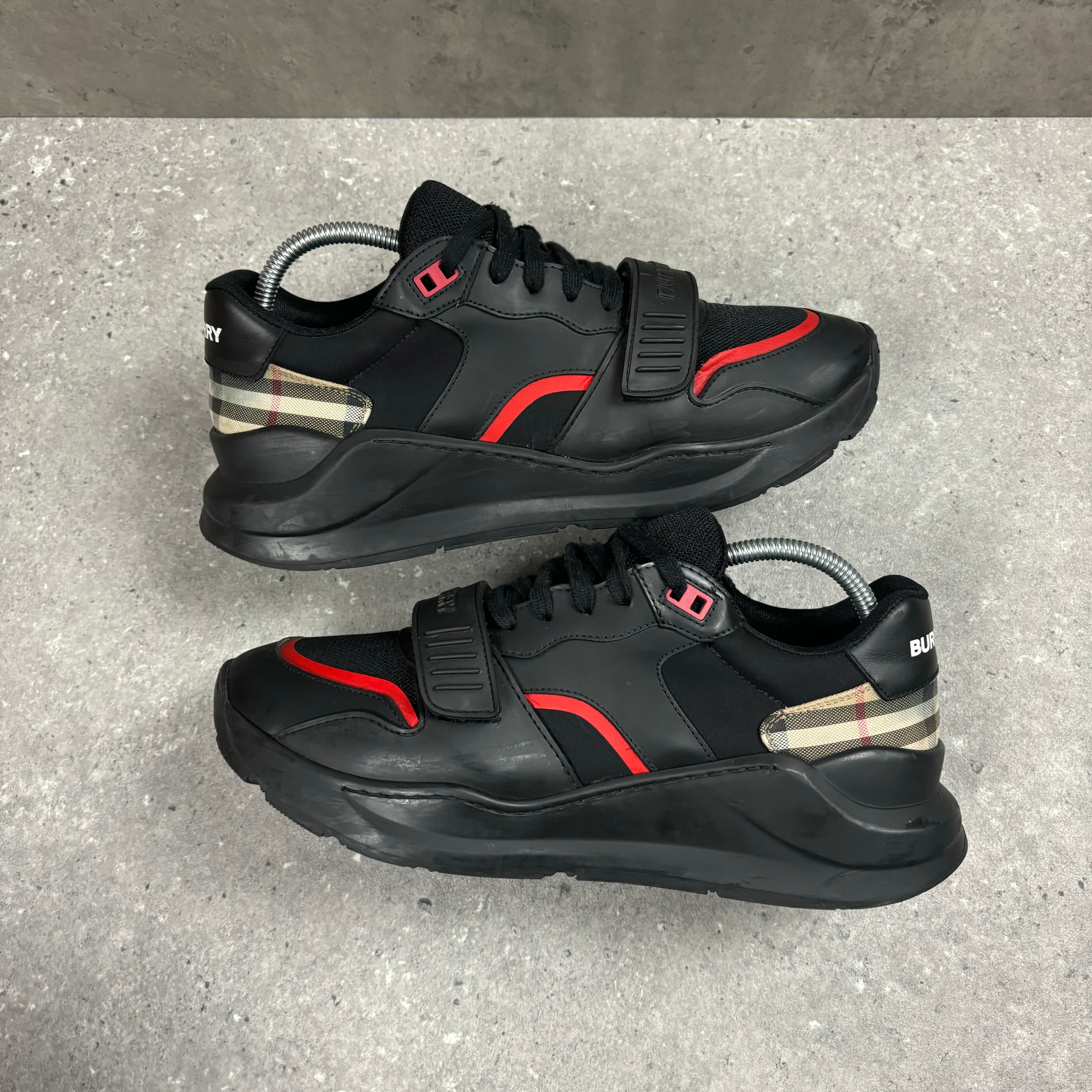BURBERRY RAMSEY -  EU43 / UK9