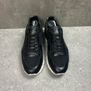 LOUIS VUITTON RUNAWAY BLACK/WHITE - EU 44 (FITS UK 11)
