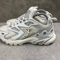 LOUIS VUITTON TACTICS WHITE - EU41 (FITS UK 8)
