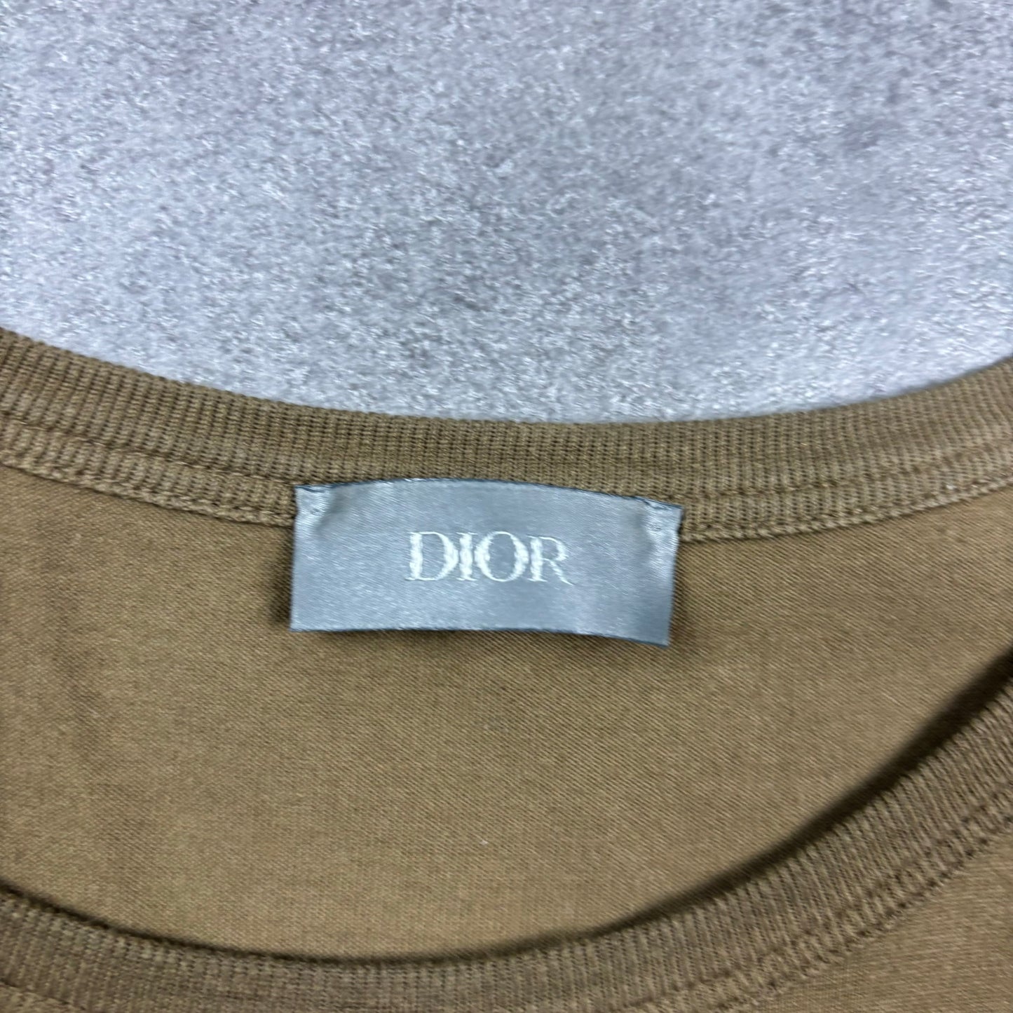 DIOR T-SHIRT - OLIVE (FITS LARGE)