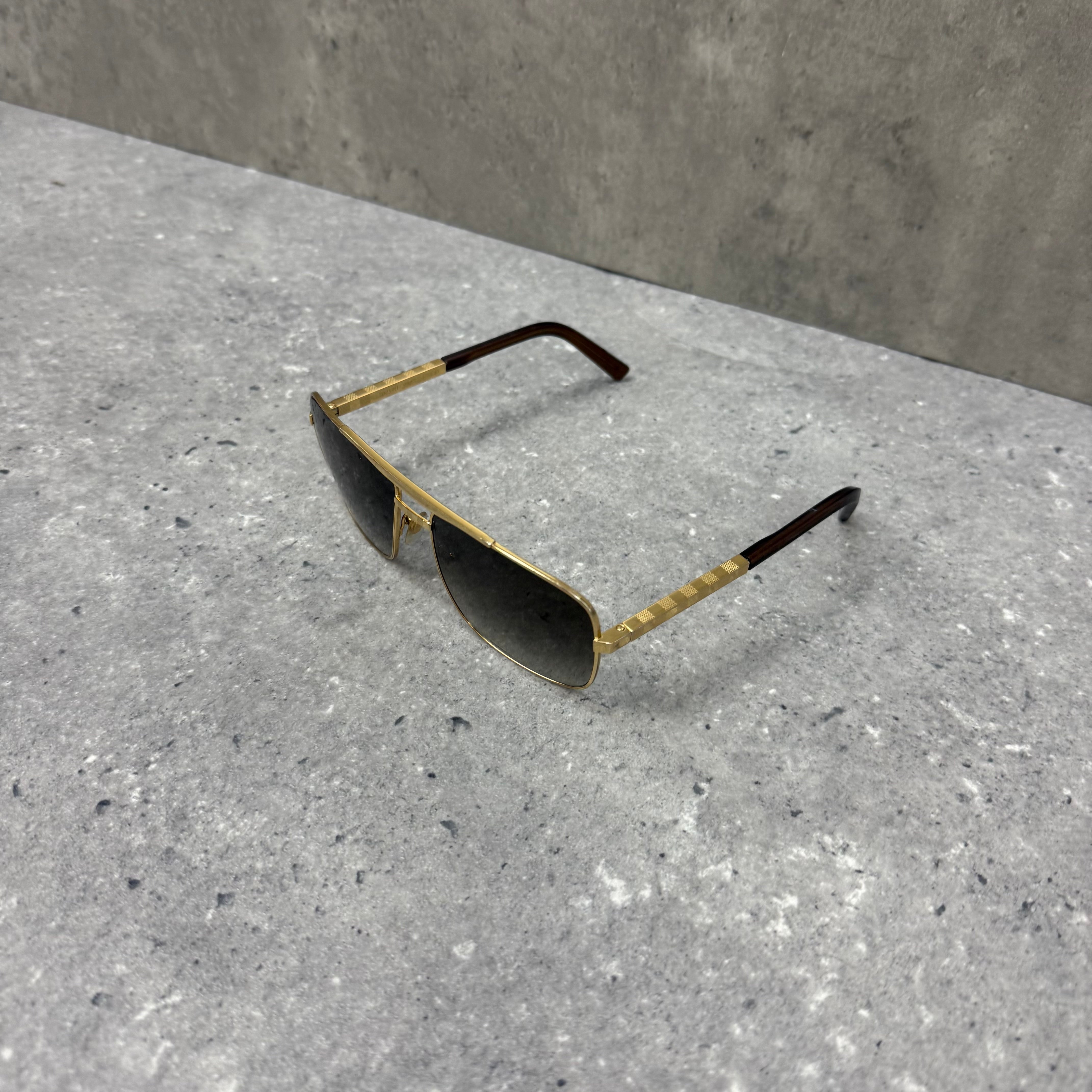 LOUIS VUITTON ATTITUDE SUNGLASSES GOLD