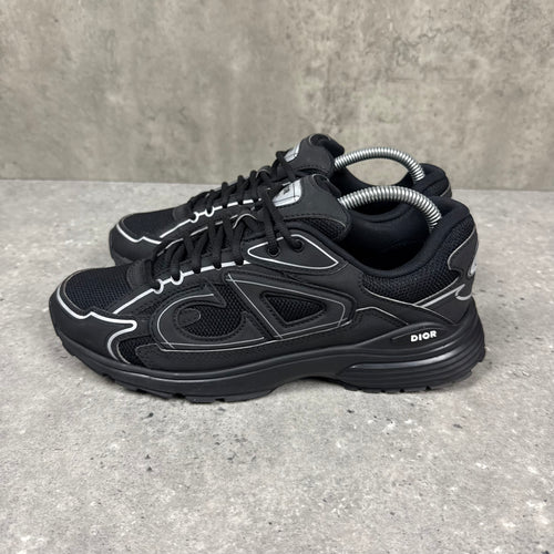 DIOR B30 BLACK (EU 41 / UK 7)