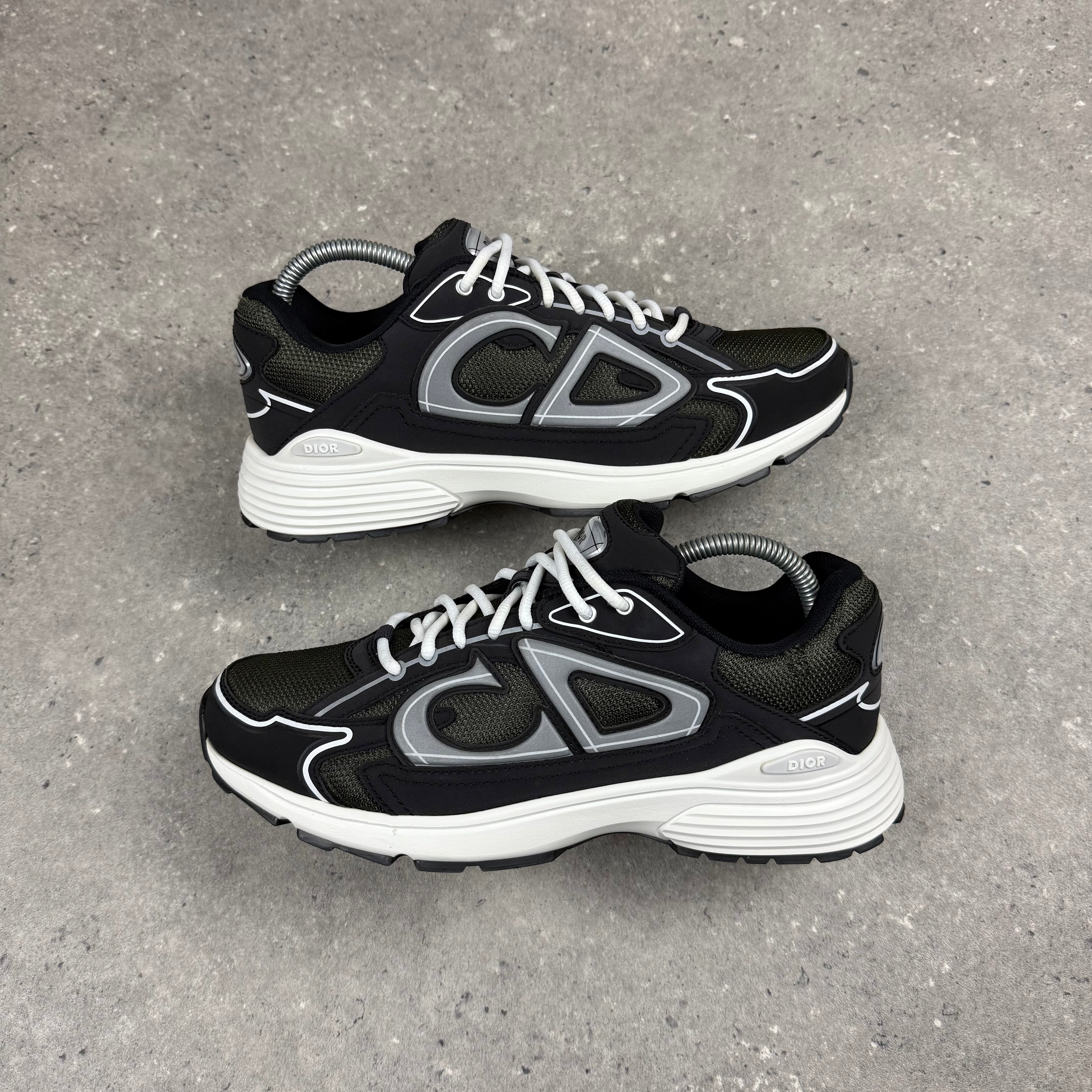 DIOR B30 KHAKI - (EU41.5 / UK7.5)