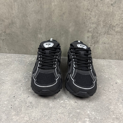 DIOR B30 BLACK (EU 41 / UK 7)