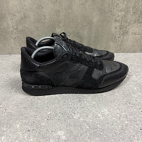 VALENTINO ROCKRUNNER BLACK - (EU44 / UK10)