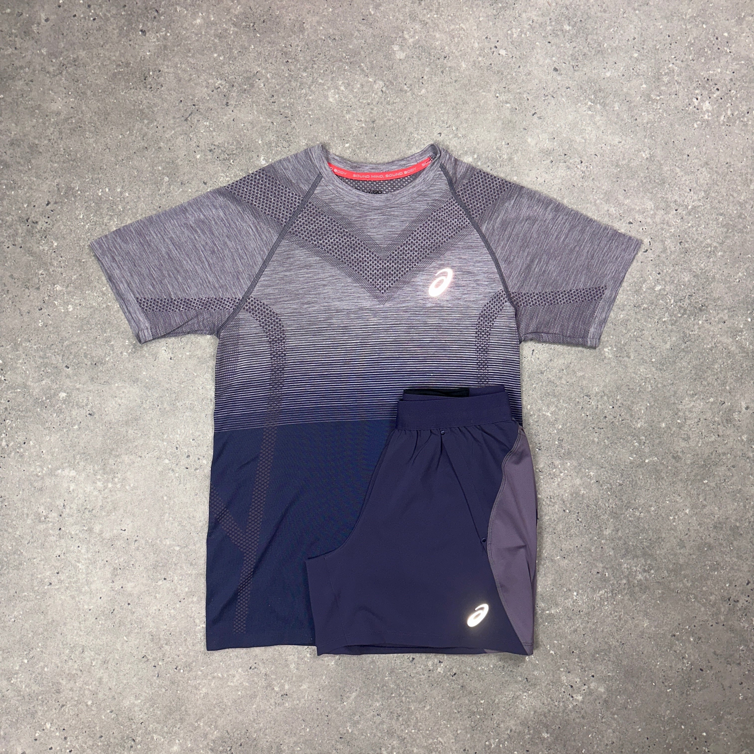 ASICS SEAMLESS TOP & SHORTS SET - LAVENDER