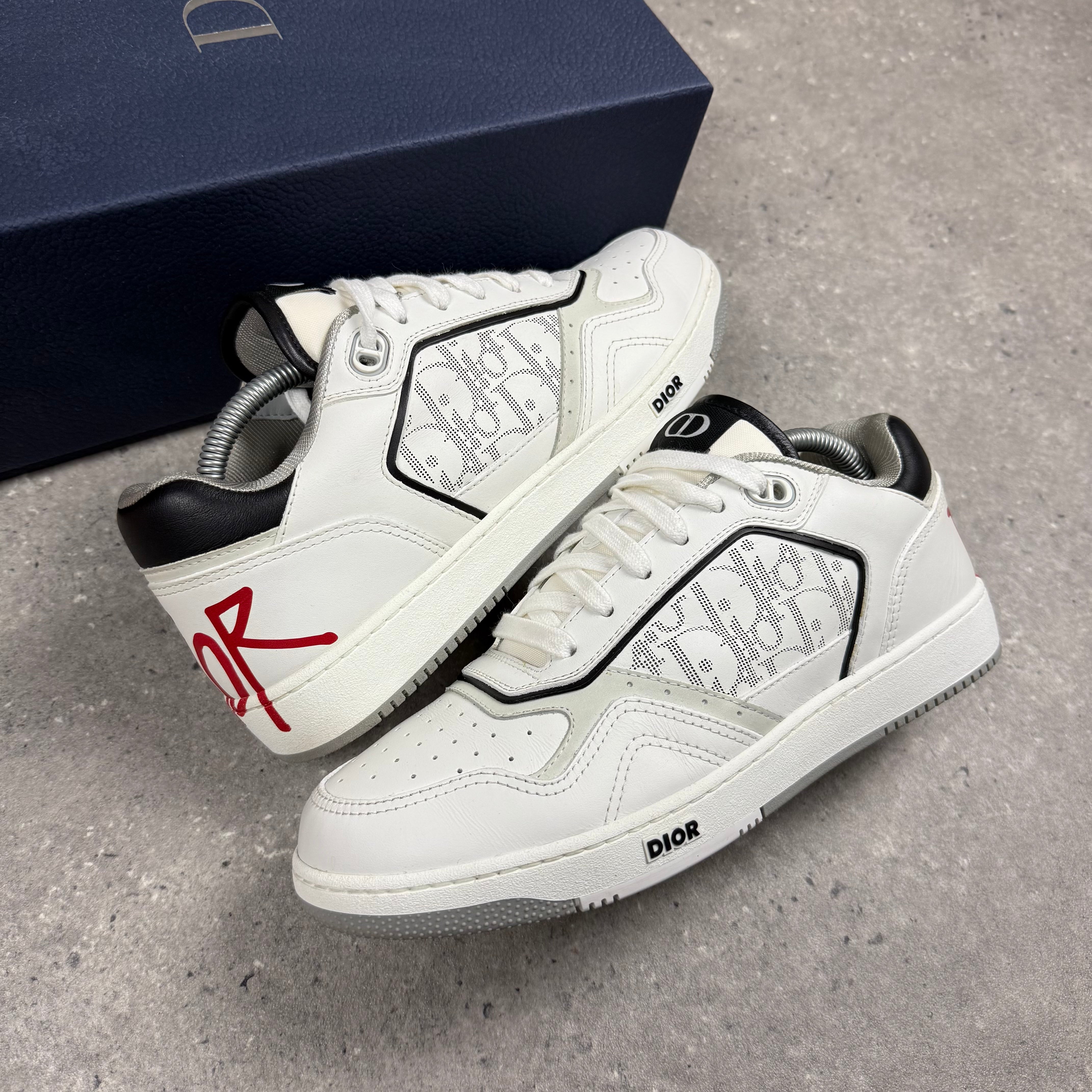 DIOR B27 WHITE - (EU 42 / UK 8)