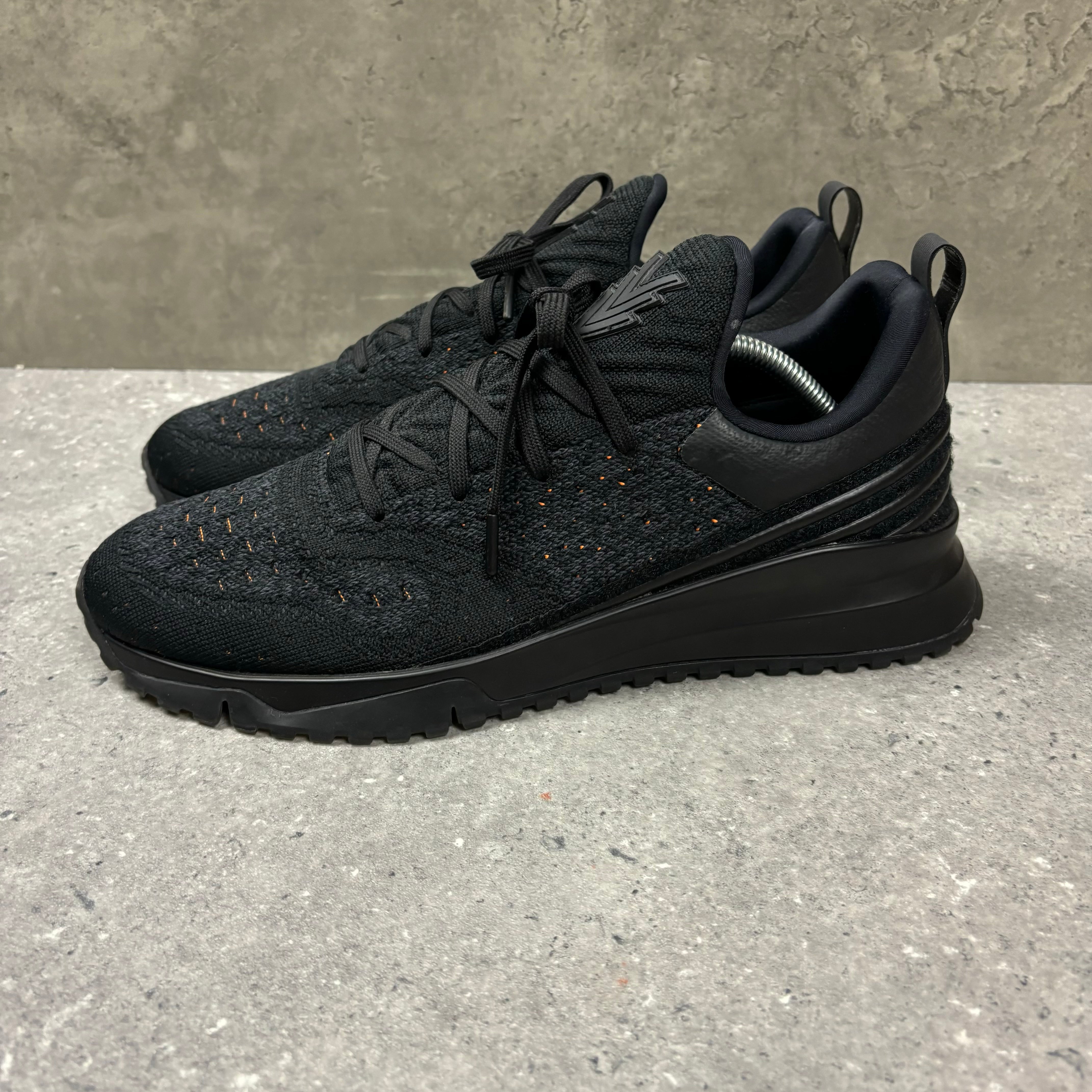 LOUIS VUITTON VNR - EU 43.5 (FITS UK 10.5)