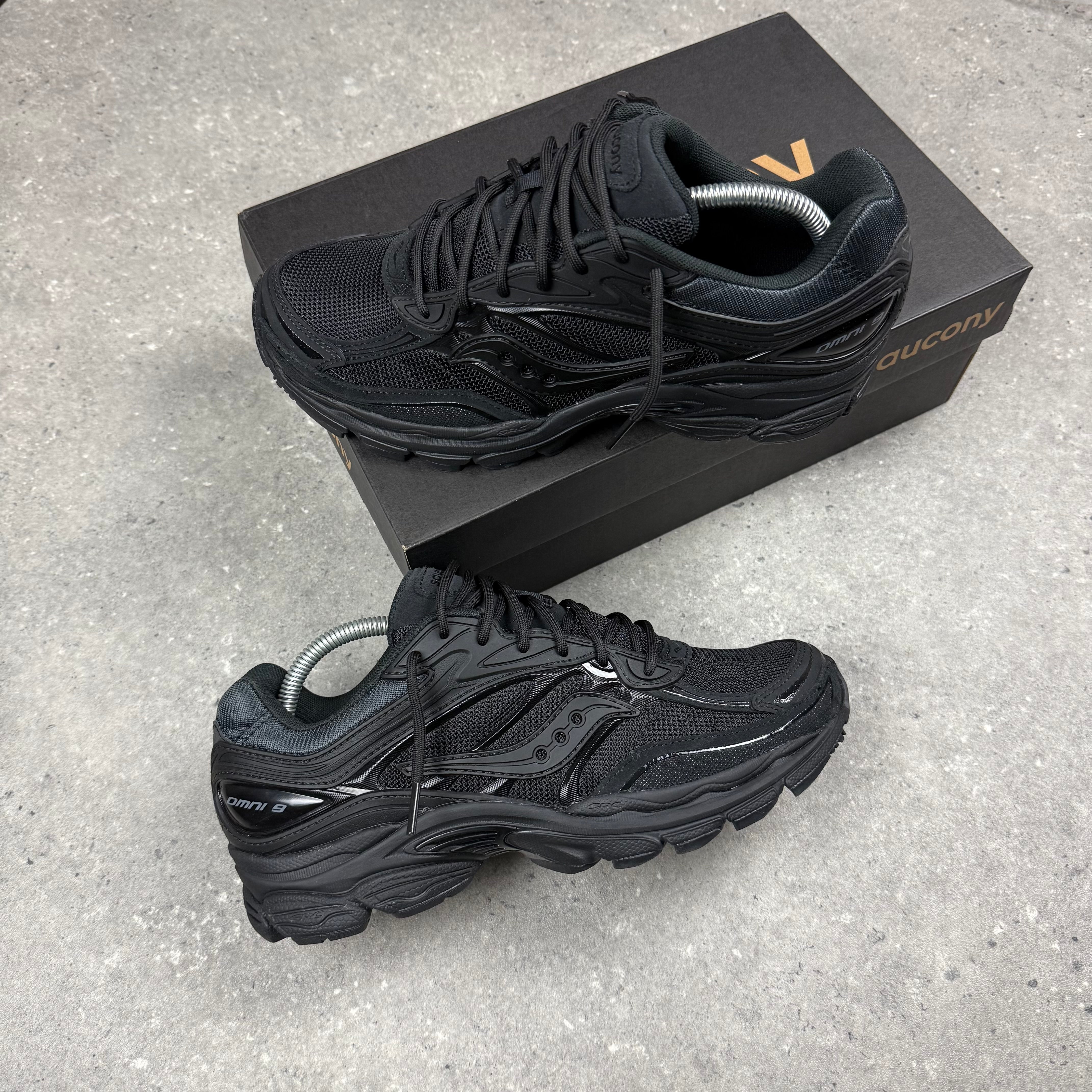 SAUCONY OMNI PRO GRID 9 - BLACK