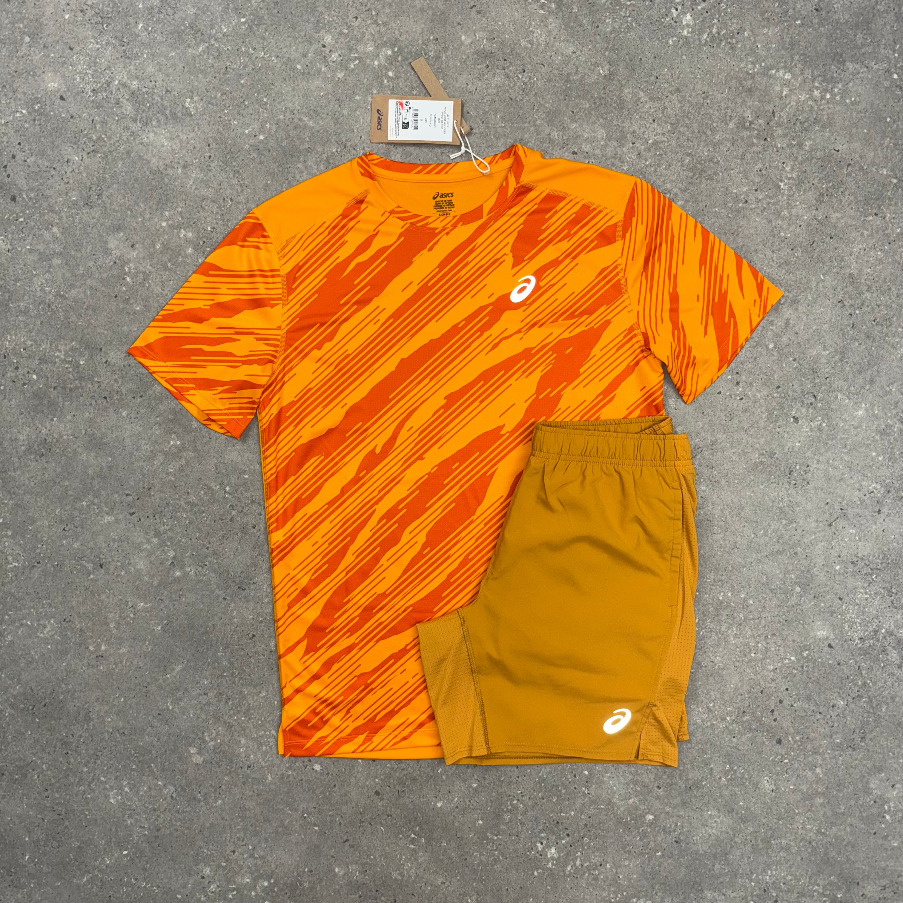 ASICS ALL OVER T-SHIRT & SHORT SET - YAMABUKI ORANGE / SANDSTORM