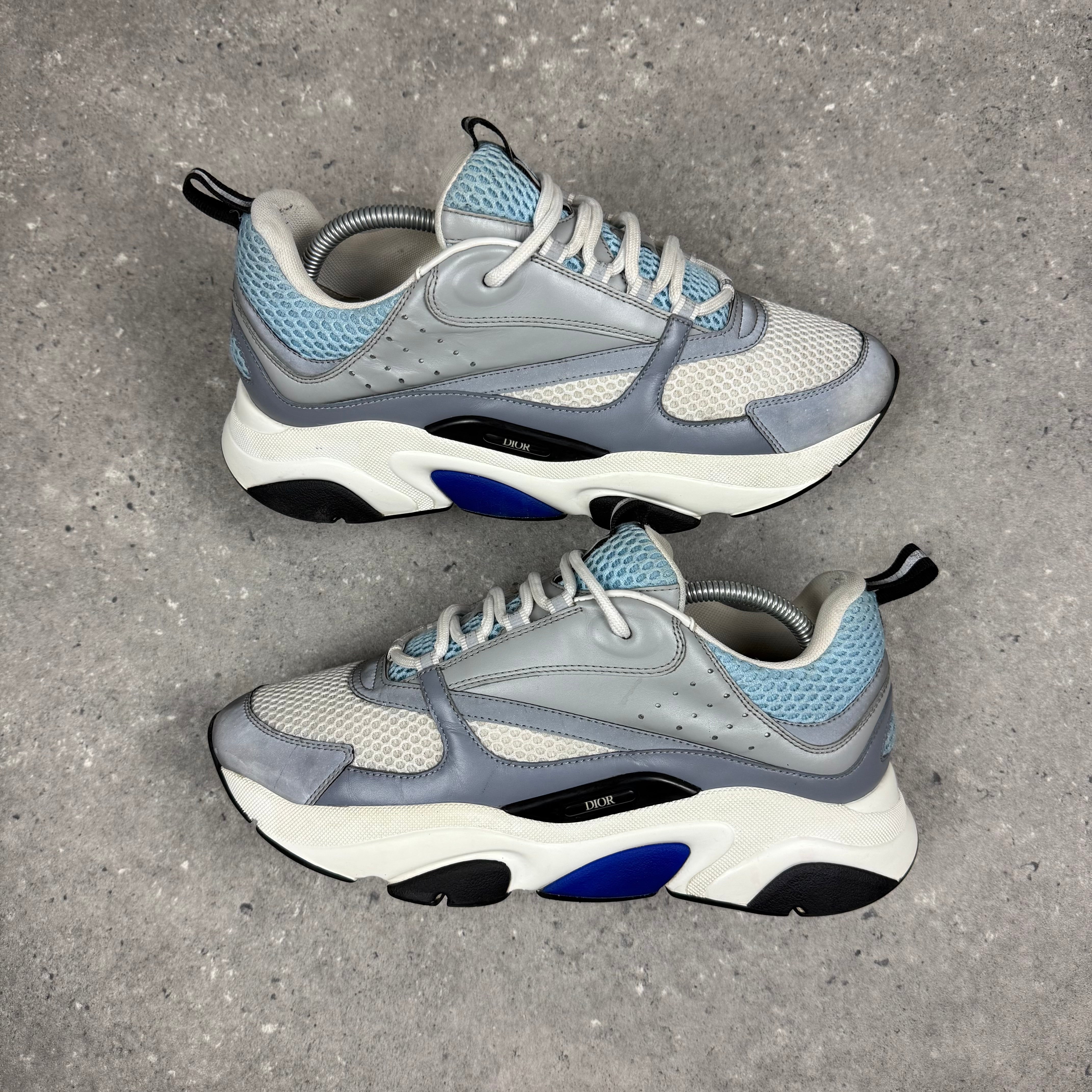 DIOR B22 BABY BLUE - (EU 43 / UK 9)
