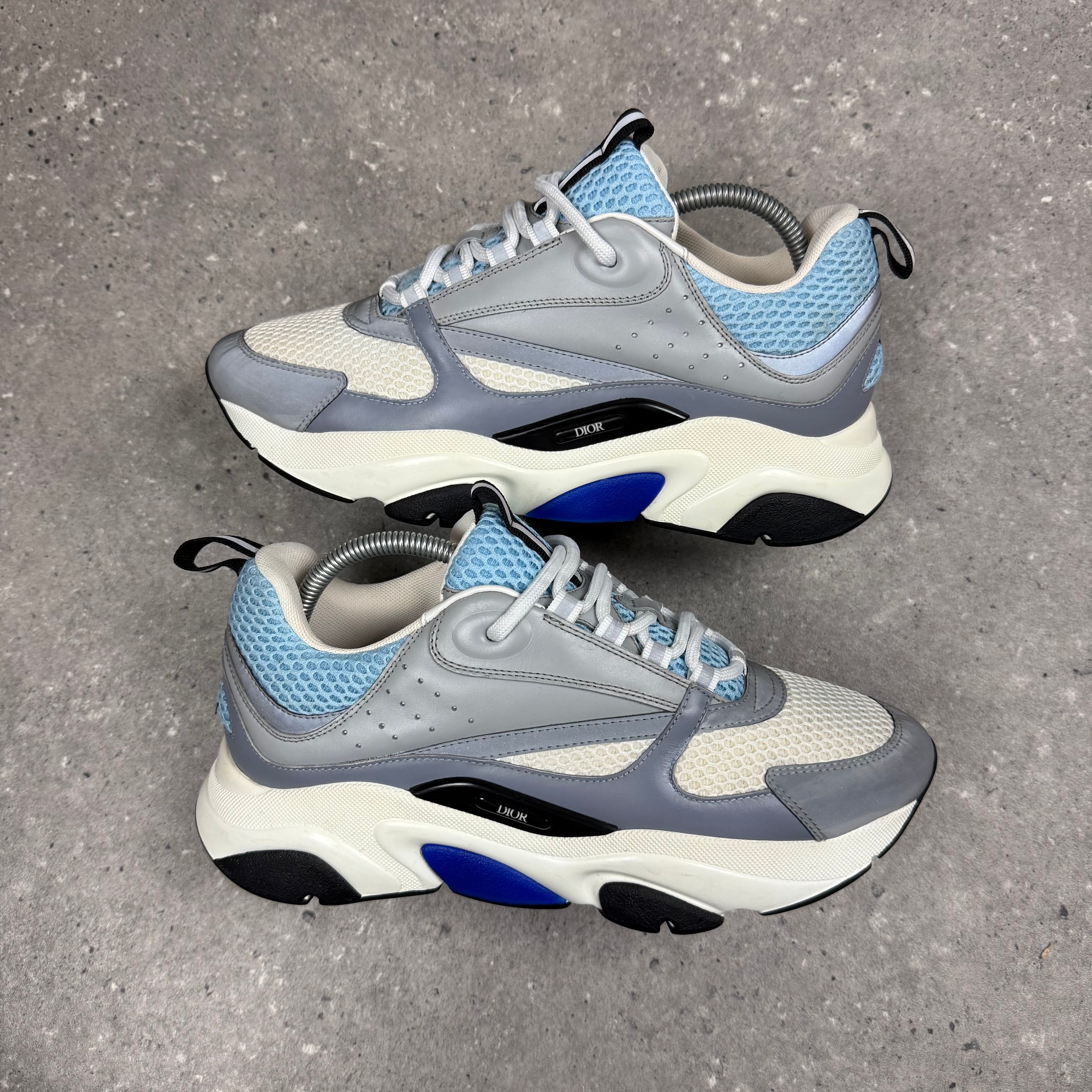 DIOR B22 BABY BLUE - (EU42 / UK8)