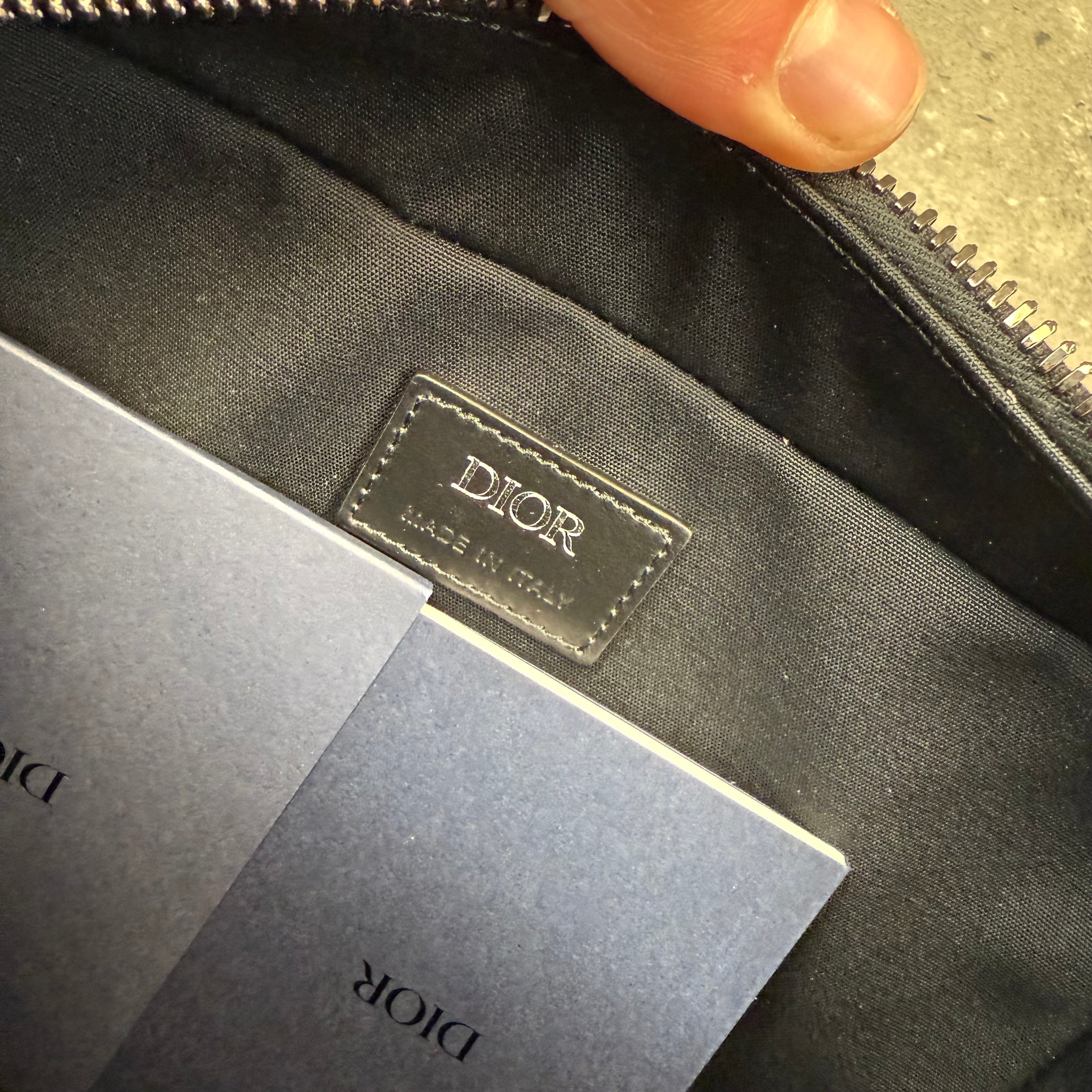 DIOR DIAMOND MESSENGER BAG - BLACK