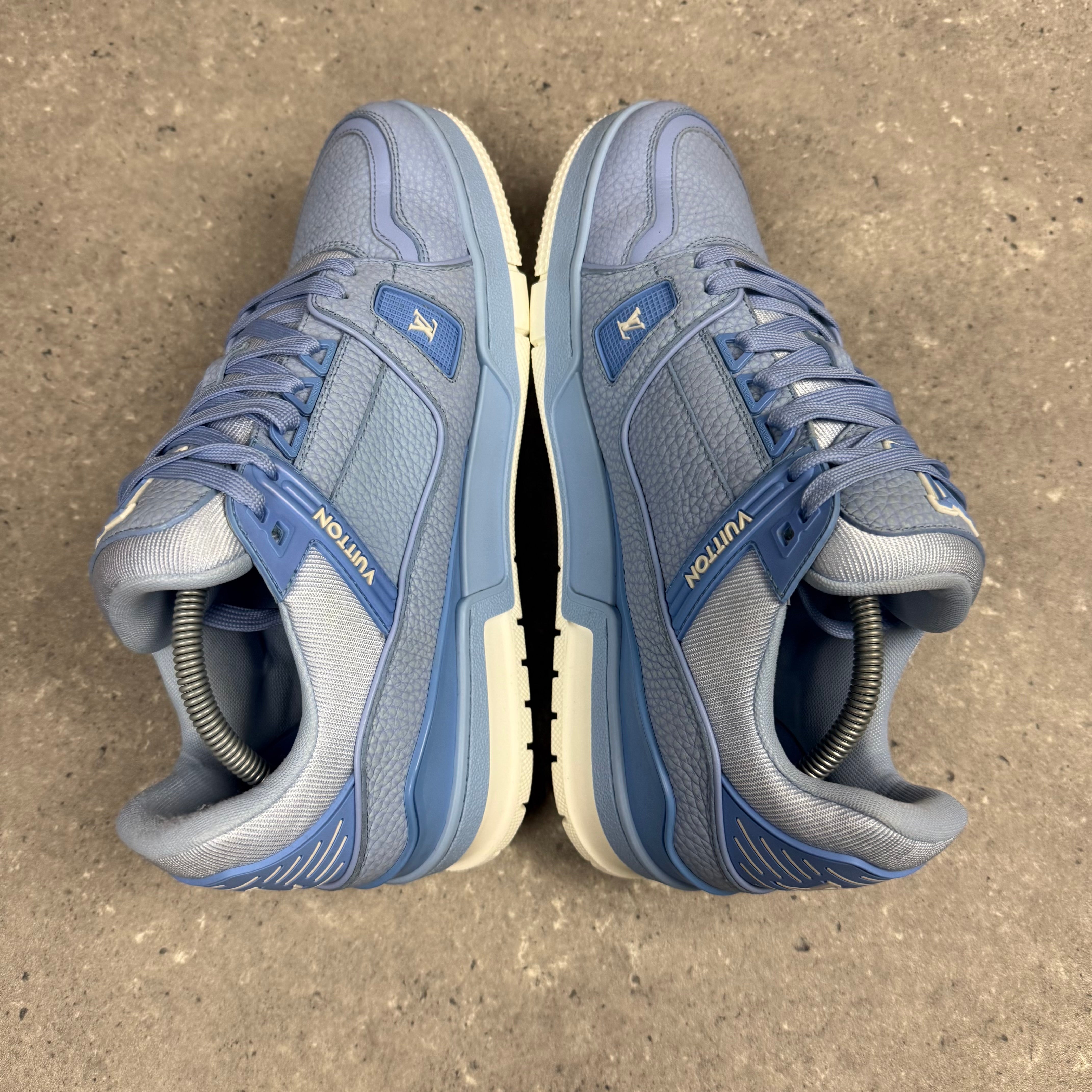 LOUIS VUITTON SNEAKERS BLUE - EU42 ( FITS UK 9 )