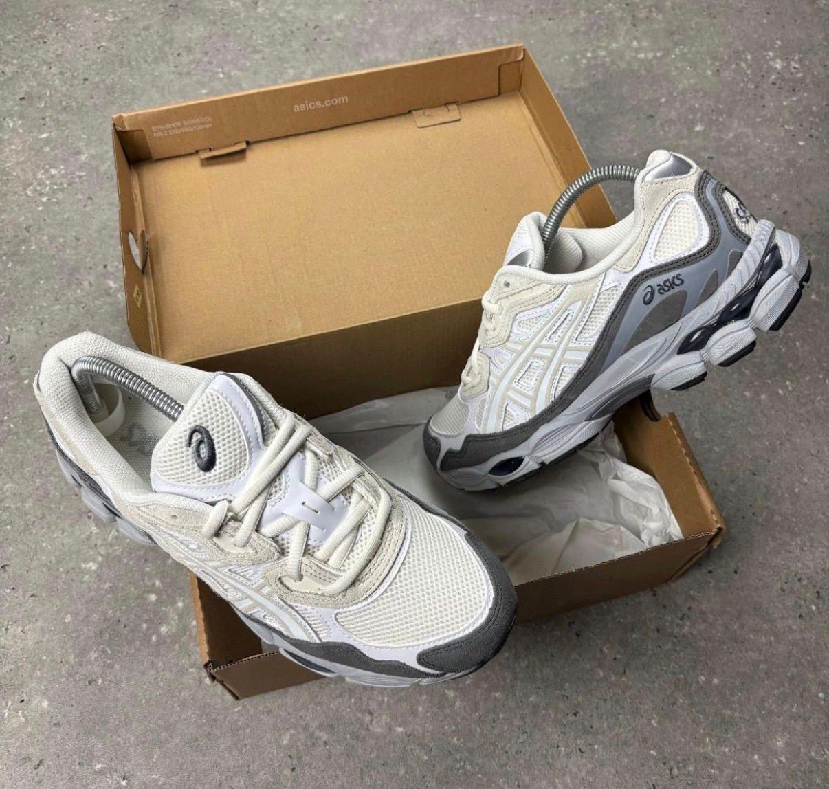 ASICS GEL NYC - WHITE/CREAM