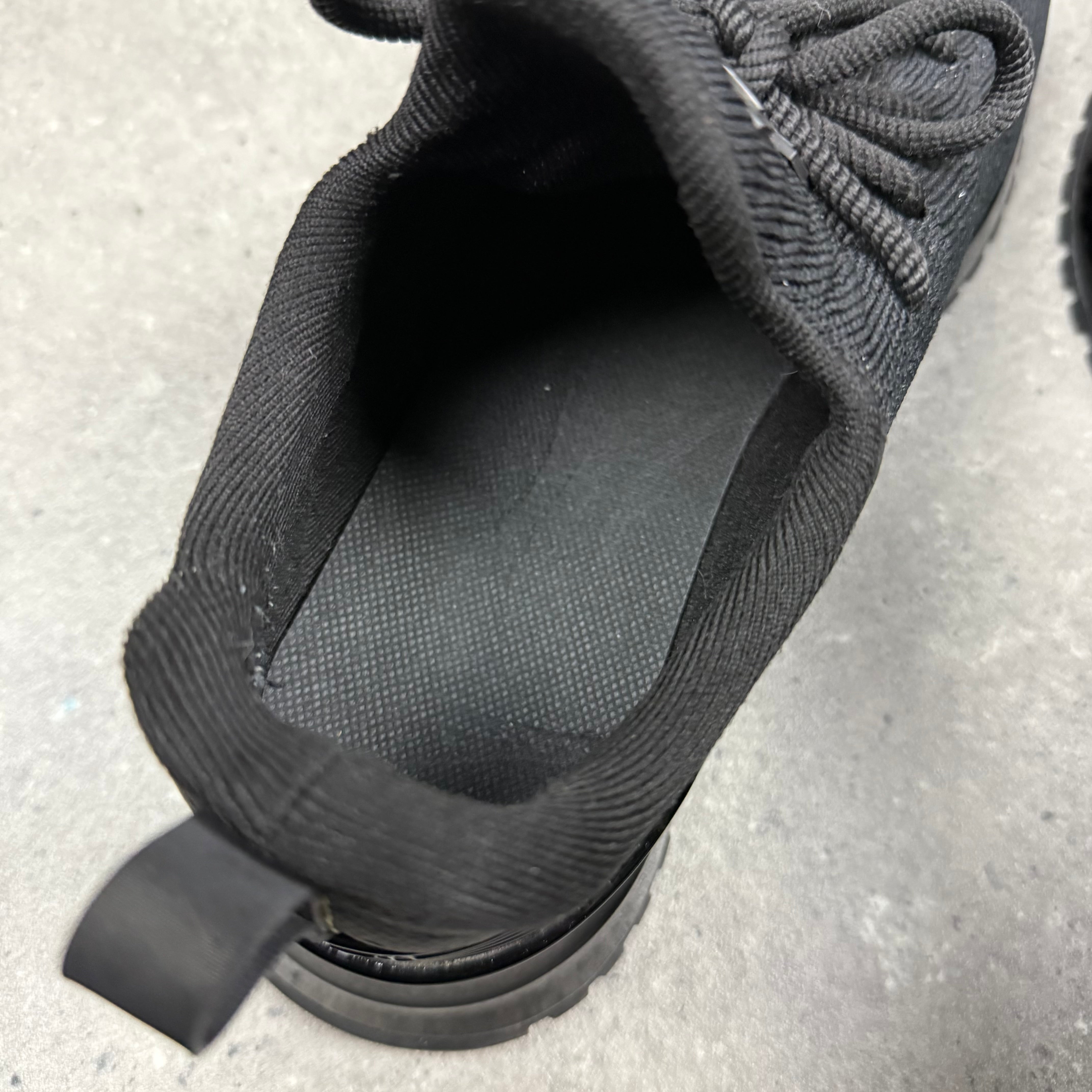 LOUIS VUITTON BLACK VNR - EU 43 (FITS UK 10)
