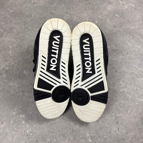 LOUIS VUITTON SKATES BLACK - EU40 (FITS UK 7)