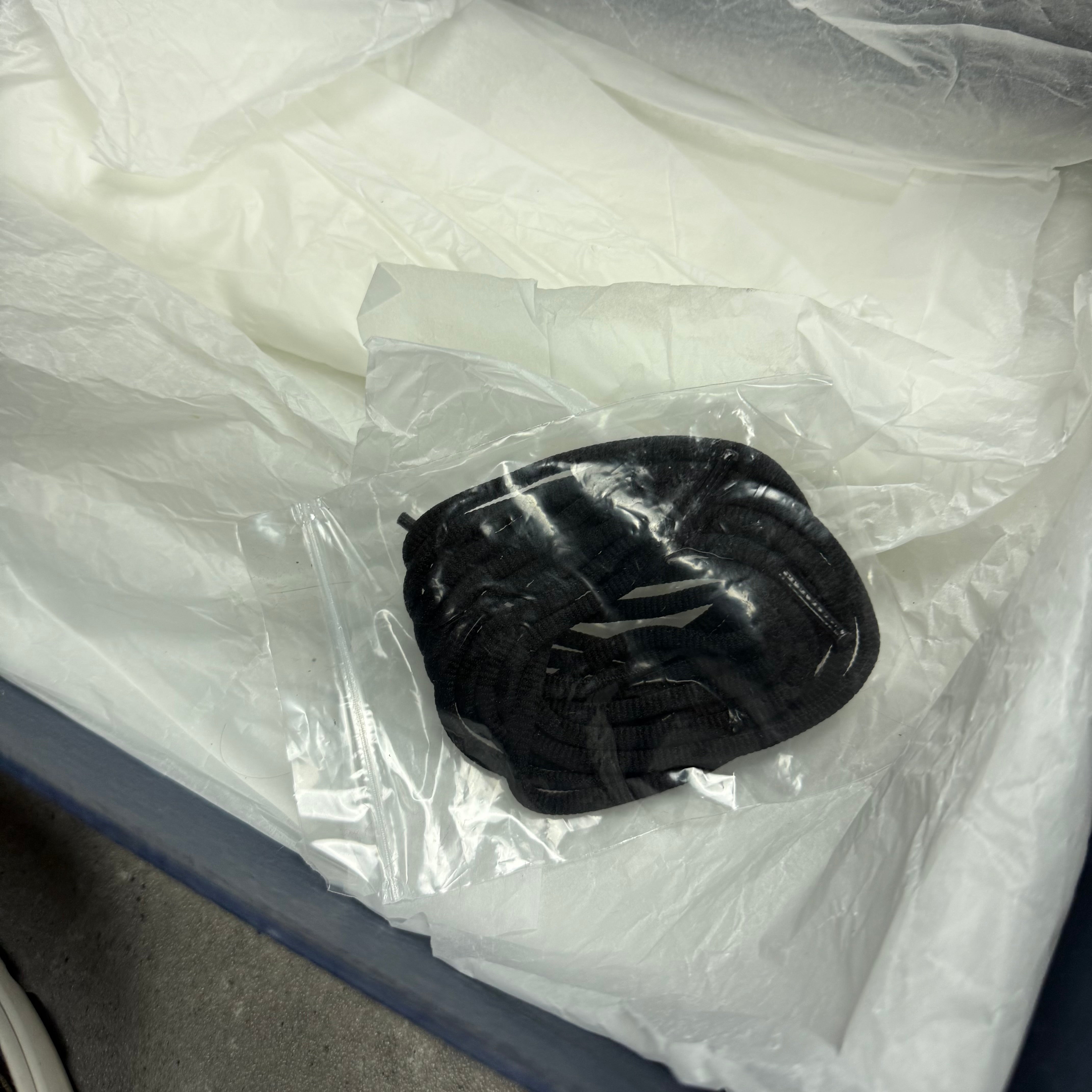 DIOR B30 BLACK - (EU41.5 / UK7.5)