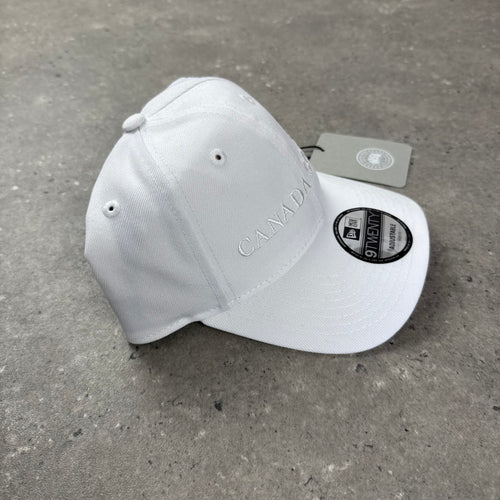 CANADA GOOSE WHITE CAP