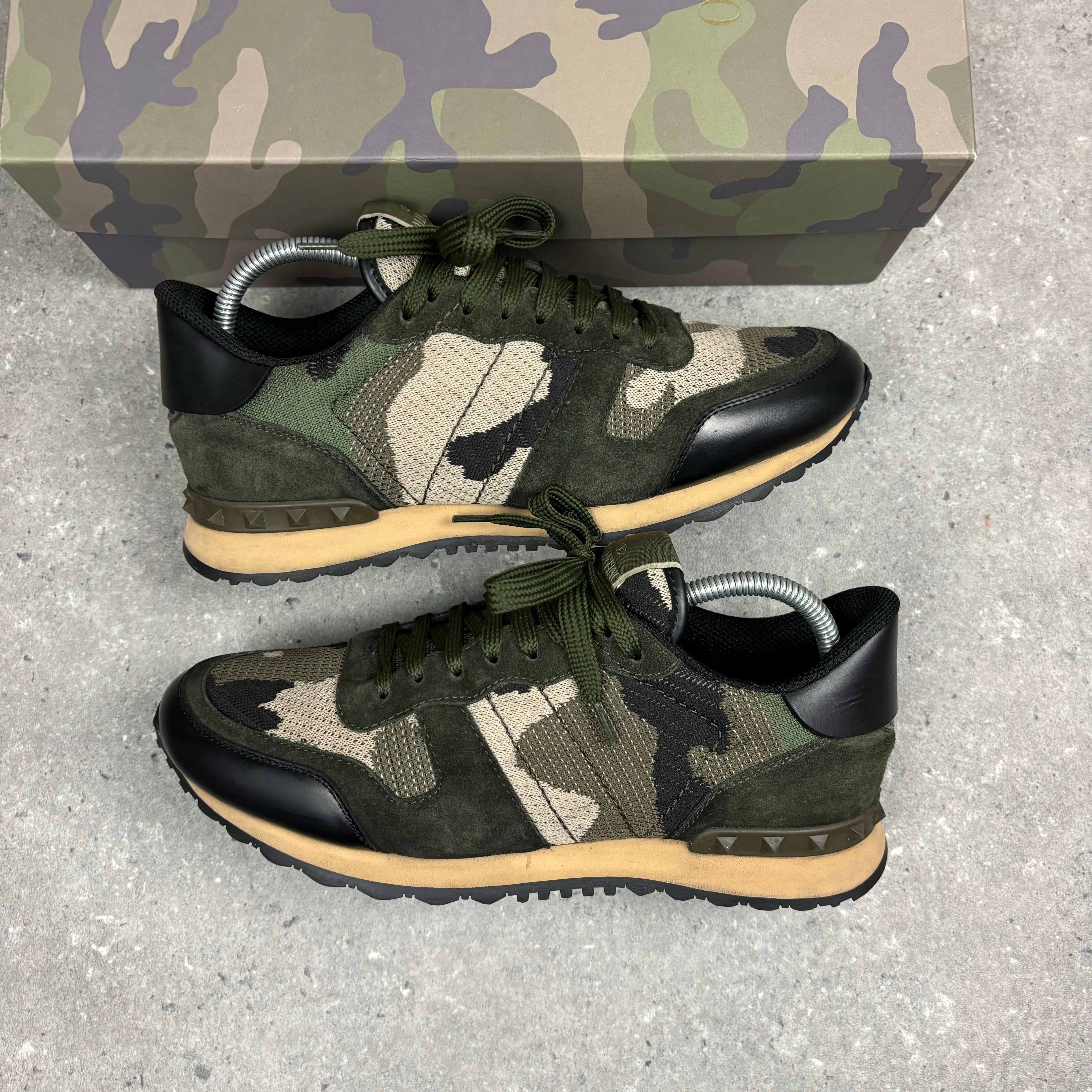 VALENTINO ROCKRUNNER KHAKI - (EU 41 / UK 7)