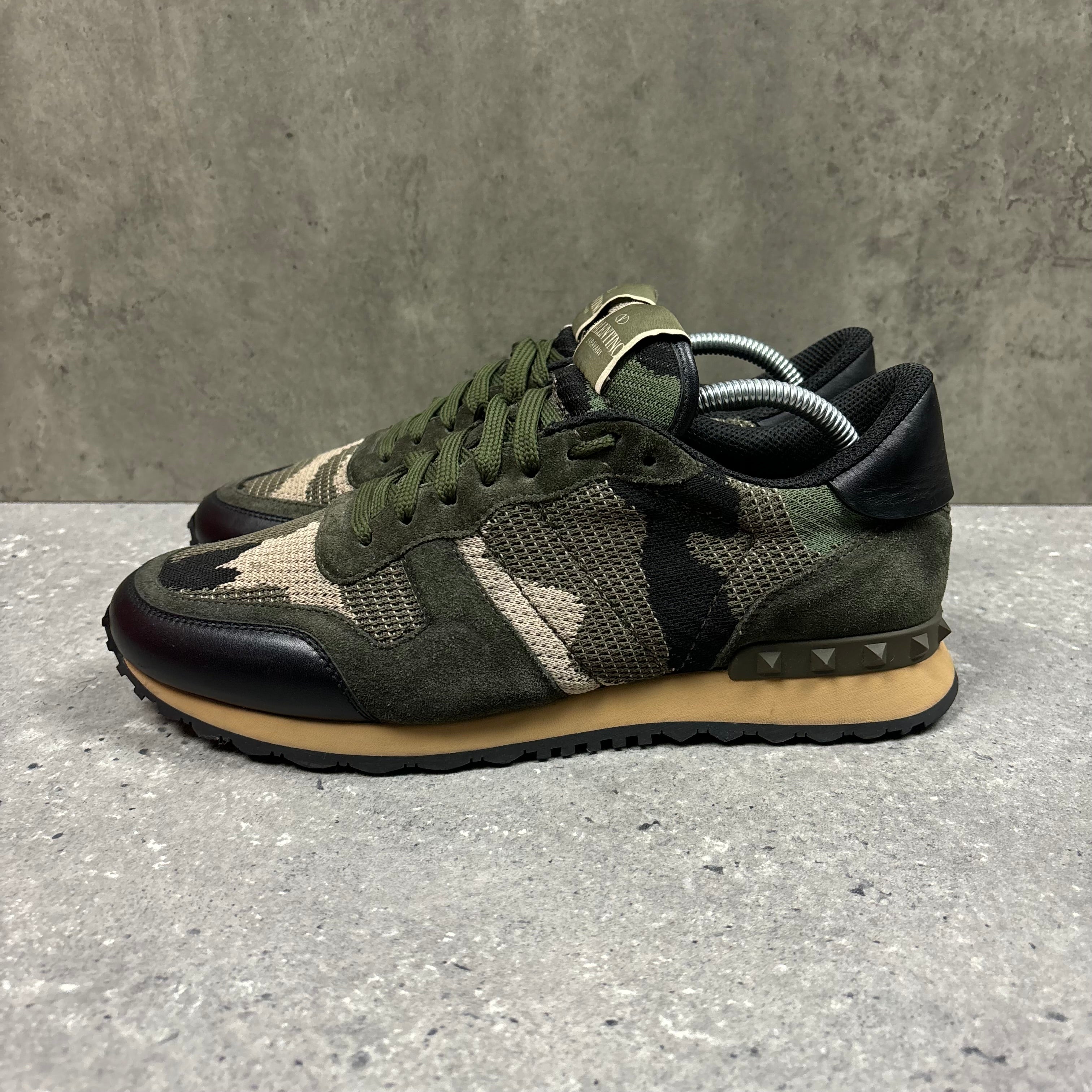 VALENTINO ROCKRUNNER KHAKI - (EU42 / UK8)