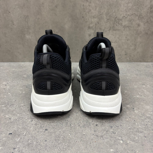 DIOR B22 BLACK / WHITE - (EU42 / UK8)