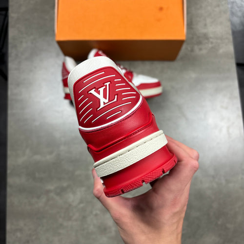 LOUIS VUITTON SNEAKERS - EU42 (FITS UK 9)