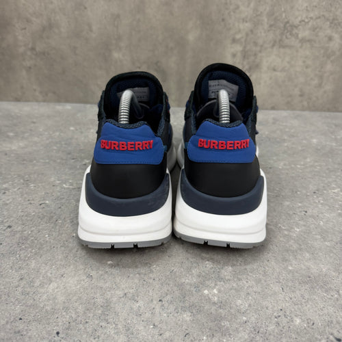 BURBERRY RAMSEY -  (EU41.5 / UK7.5)