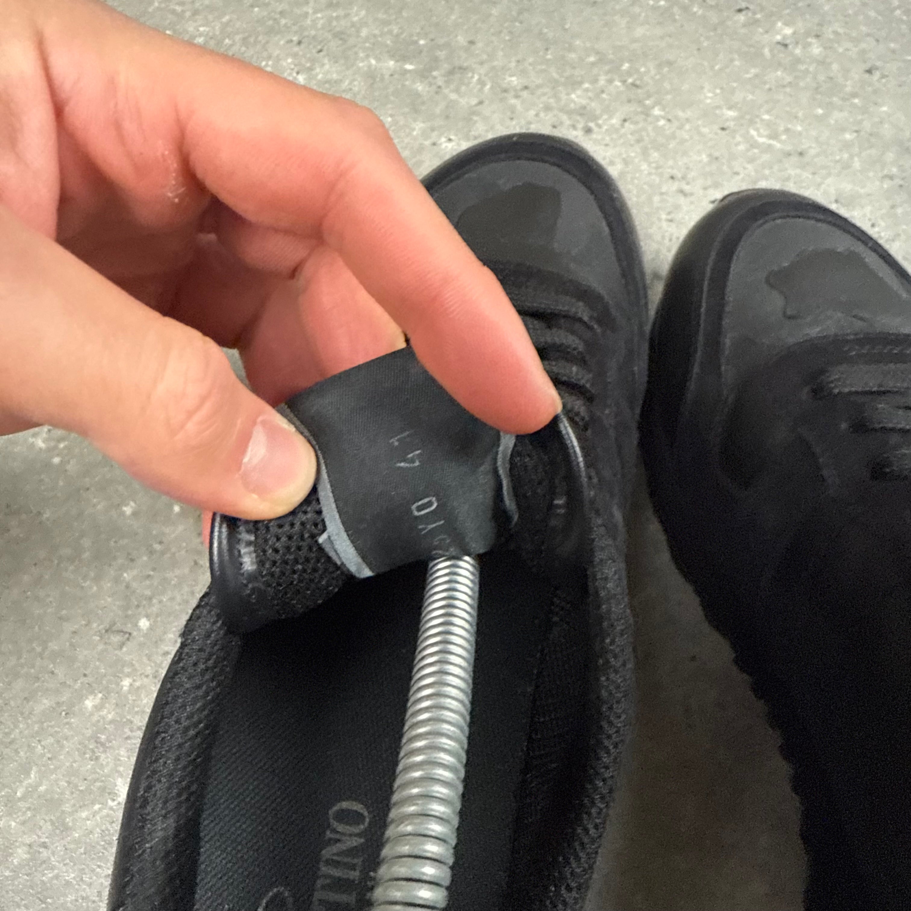 VALENTINO ROCKRUNNER - (EU41 / UK7)