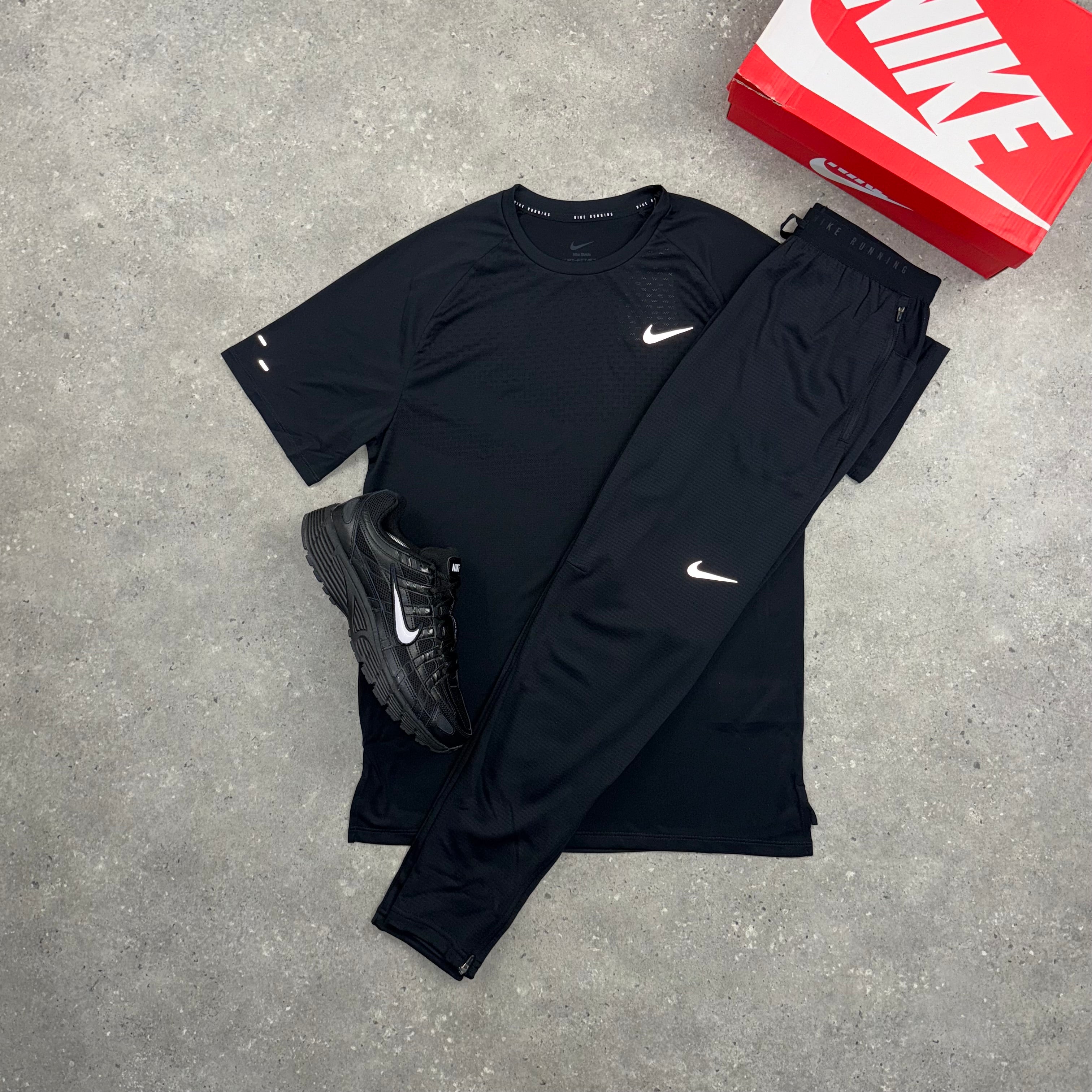NIKE ADV STRIDE T-SHIRT & PANT SET - BLACK