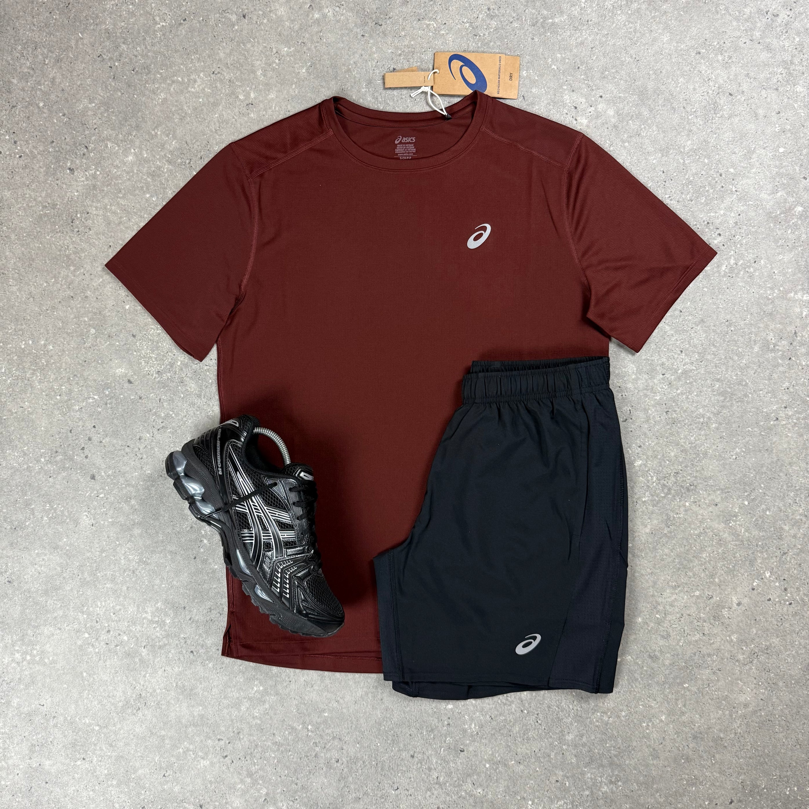 ASICS T-SHIRT & SHORTS SET - DARK RED/BLACK